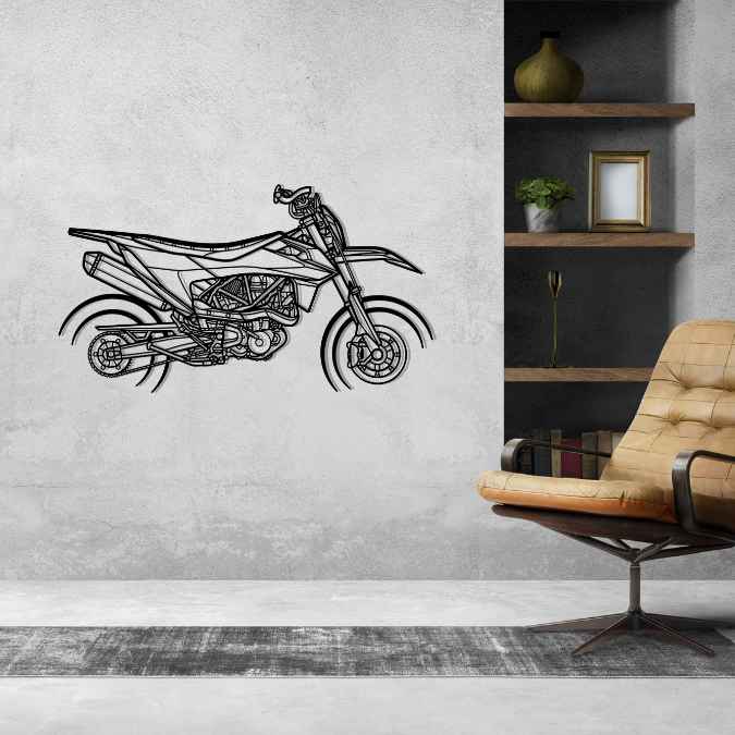 690 SMC R 2020 Silhouette Metal Wall Art